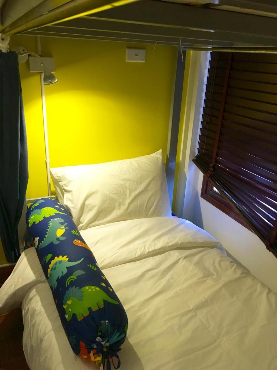 Awa Downtown Hostel Hanoï Extérieur photo