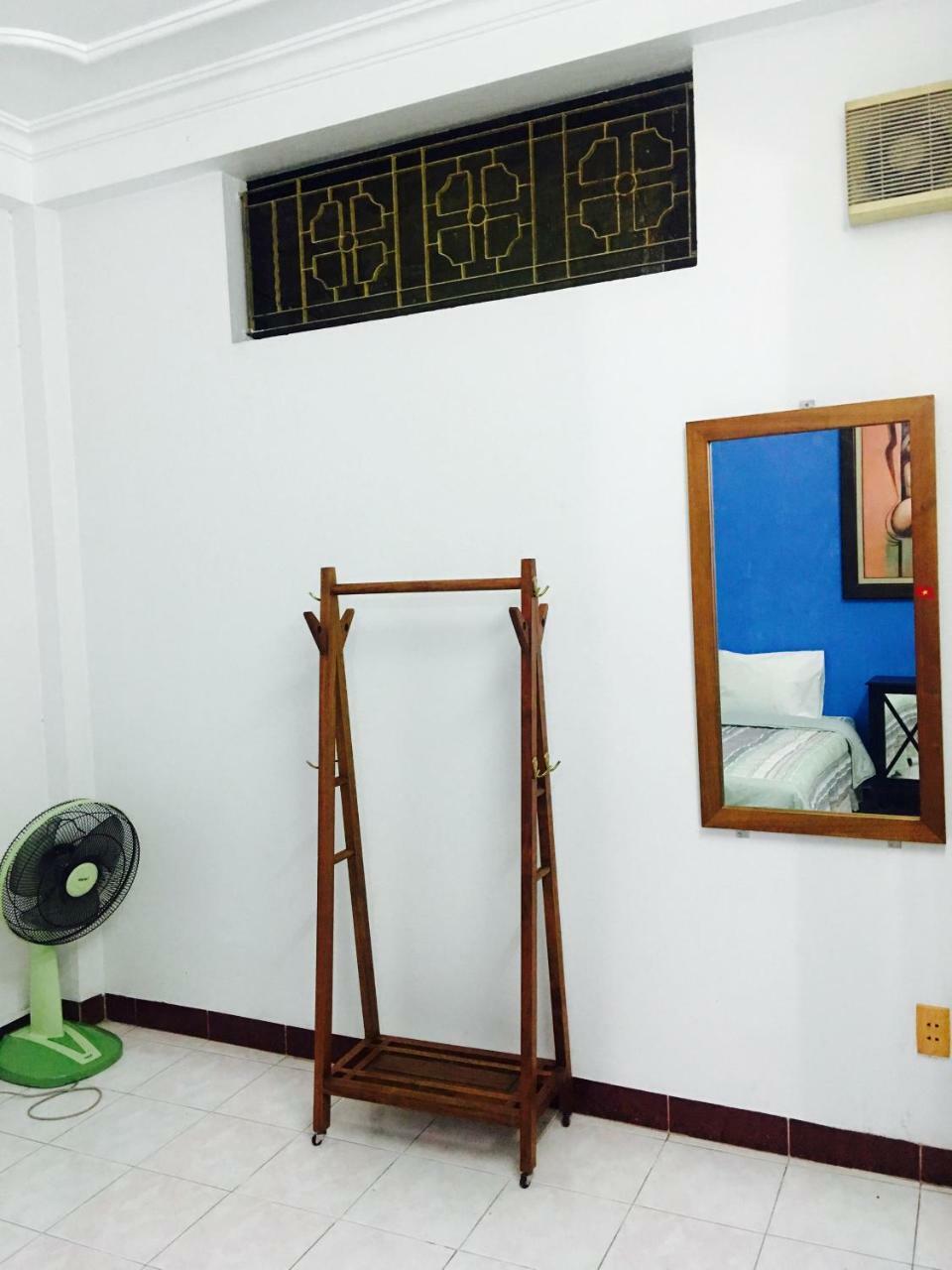 Awa Downtown Hostel Hanoï Extérieur photo